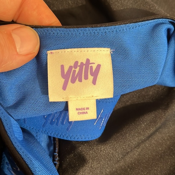 Yitty Headliner Shaping Midi Bralette in Black & Blue, size XL - Picture 7 of 12
